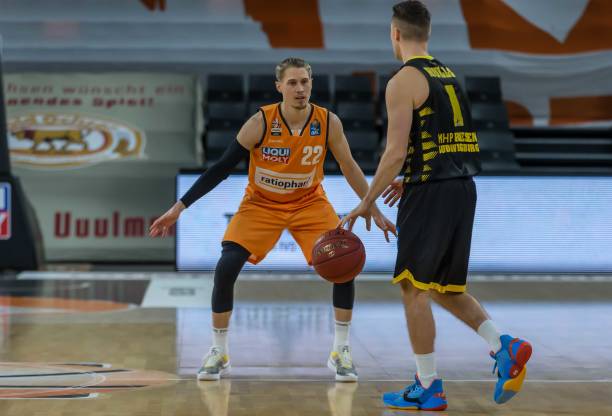 你需要我继 你需要我继