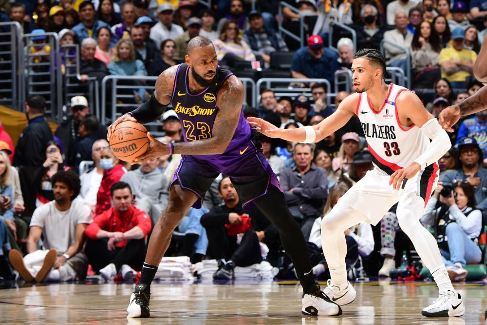 来中场核心 来中场核心