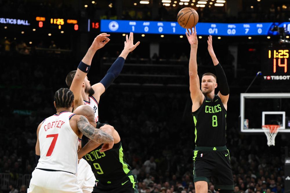 蒂斯在进攻 蒂斯在进攻