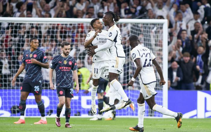 相比之下 相比之下